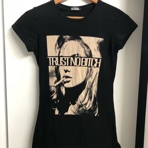 Dimepiece graphic tee